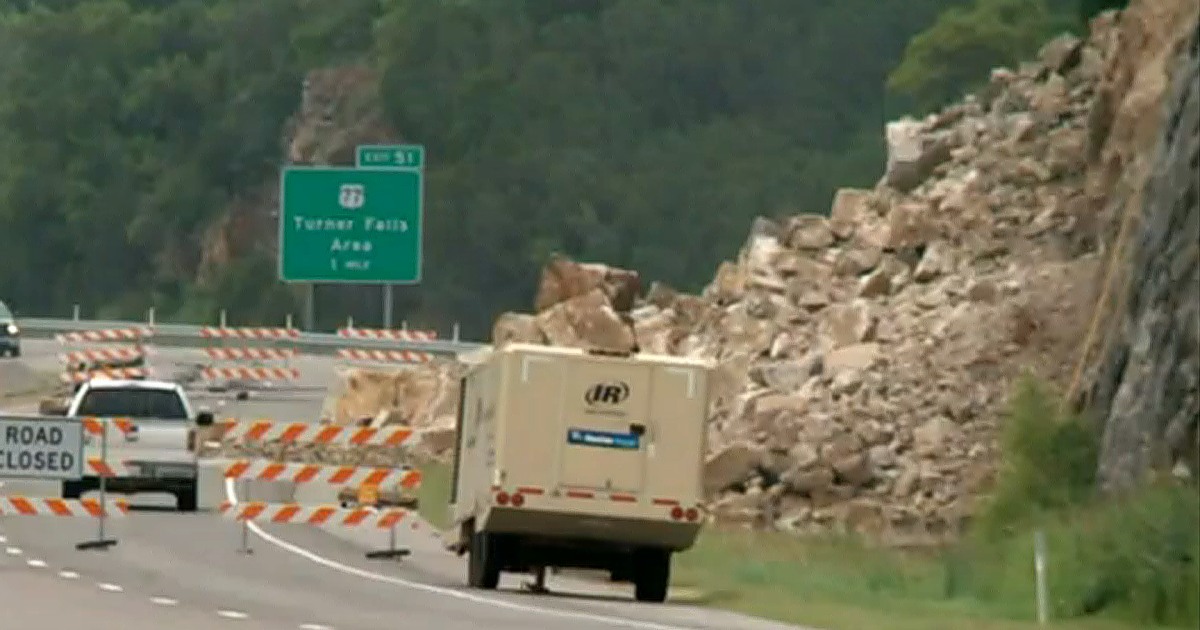Workers Targets Oklahoma Rockslide, Which Leaves I35 Closed